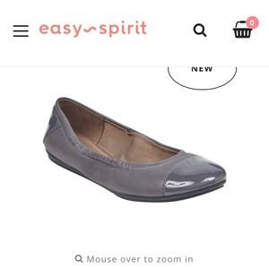 Easy Spirit Gessica round toe ballet flats